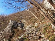 Monte San Martino (1080 m) ad anello da Rancio (Lecco)– 16dic24 -  FOTOGALLERY